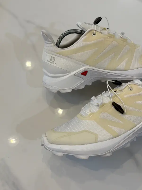 Salomon Supercross trail runner