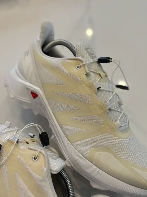 Salomon Supercross trail runner