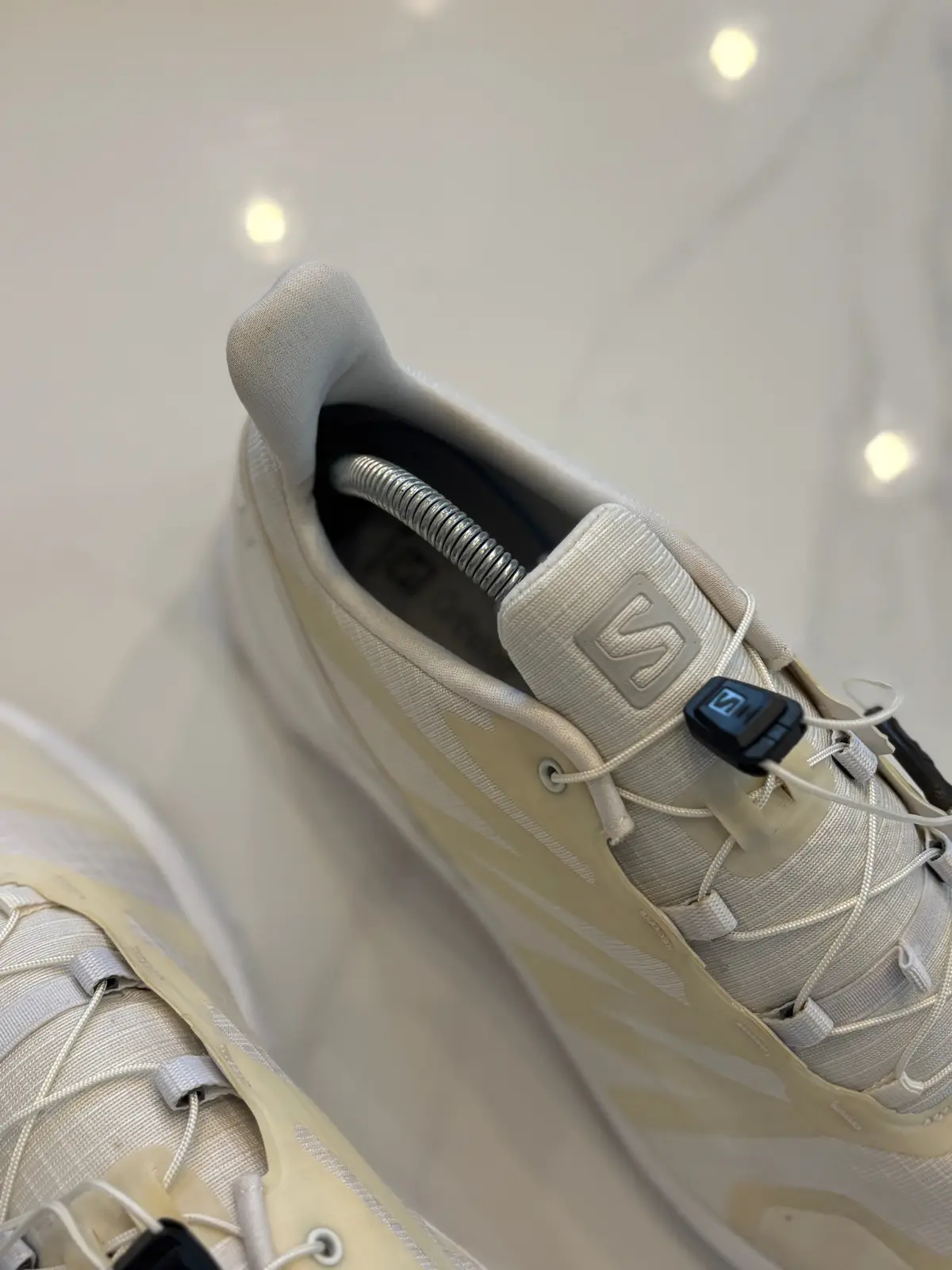 Salomon Supercross trail runner