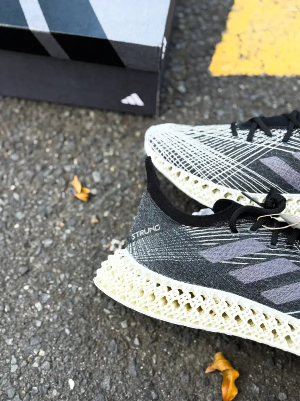 Adidas 4DFWD x Strung