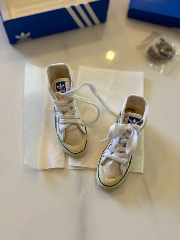Adidas Nizza miniature collectible