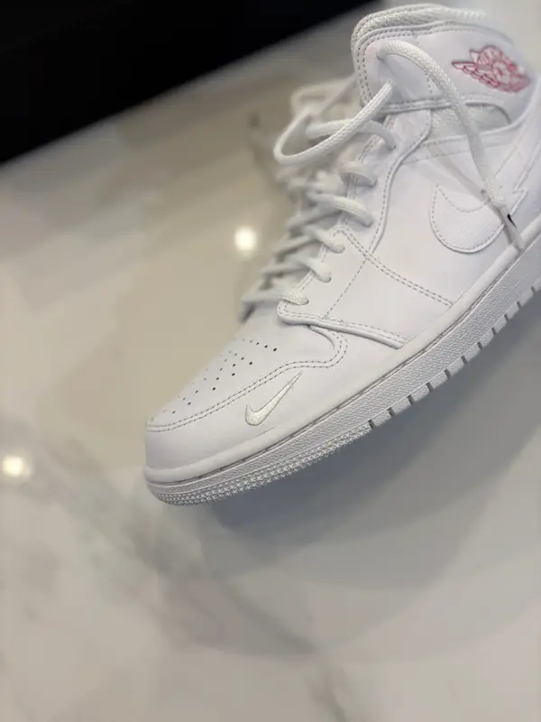 Jordan 1 mid swoosh on tour
