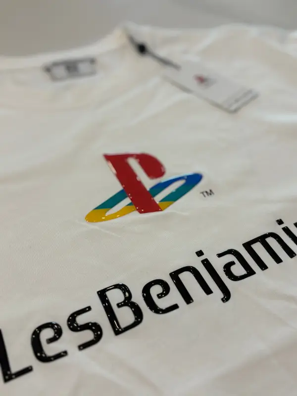 Les Benjamins x PlayStation tee 502