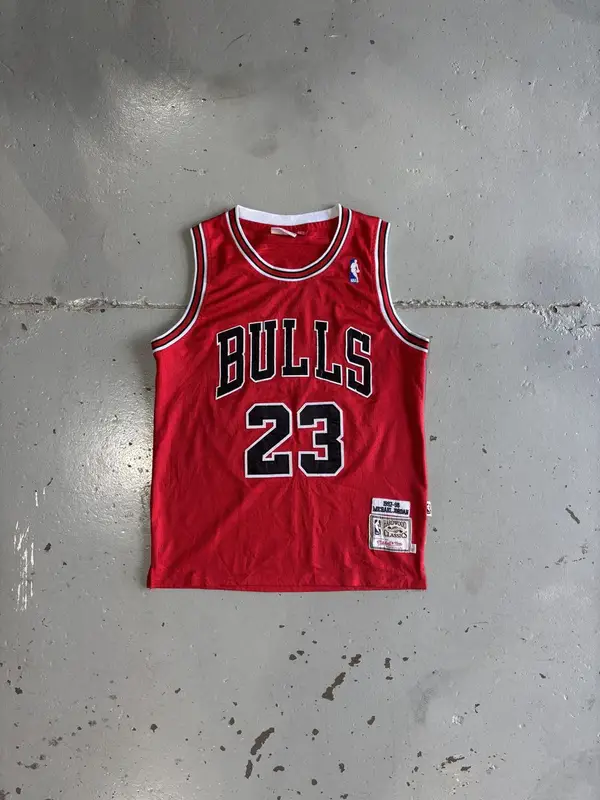 Air Jordan Michael Jordan Chicago Bulls Mitchell & Ness Jersey - Small