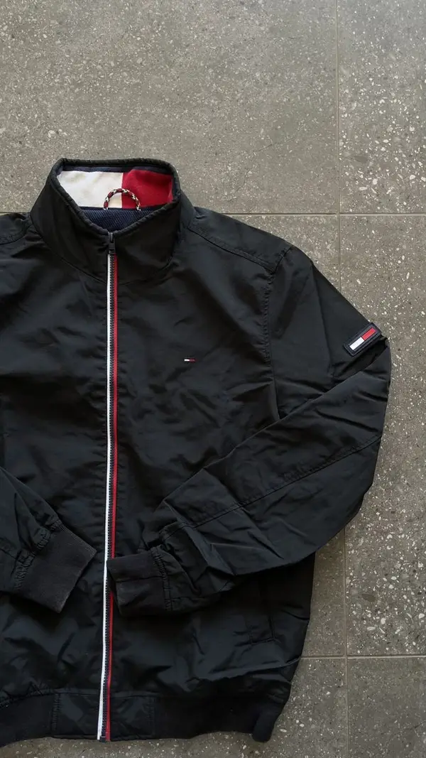 Vintage Black Tommy Hilfiger Padded Jacket - Extra Large