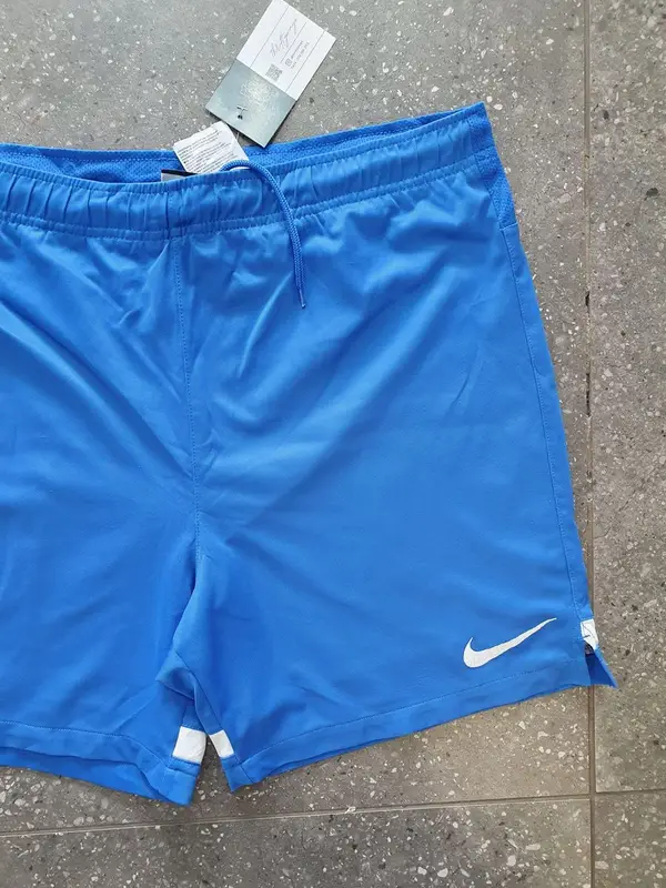 Vintage Blue & White Nike Basketball Shorts – Small