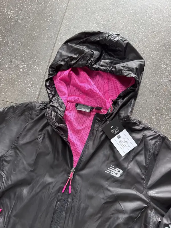 New Balance Grey & Pink Jacket - Small