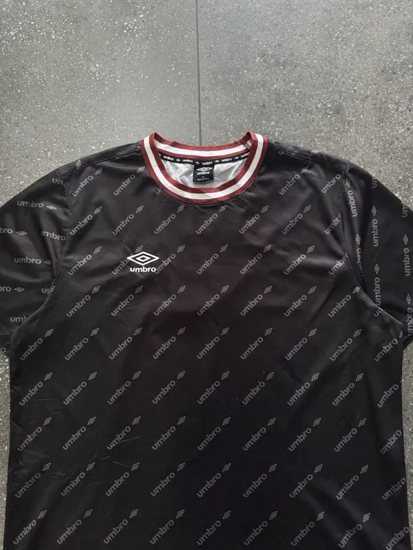 Black Umbro Block Mesh Jesey - Extra Large