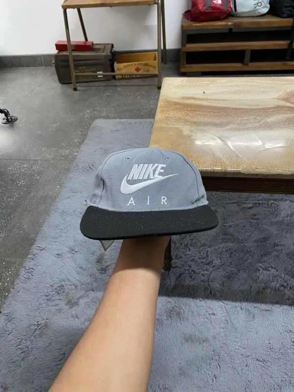 Nike Grey & Black Nike Snapback