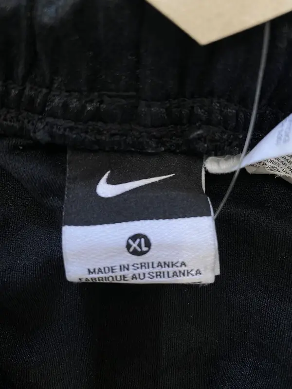 Black & White Nike Basketball Shorts - Extra Large