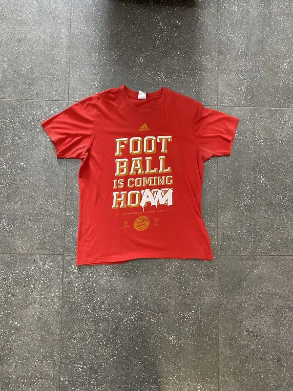 Adidas Red Adidas FC Bayern Munchen 2013 Tee - Medium