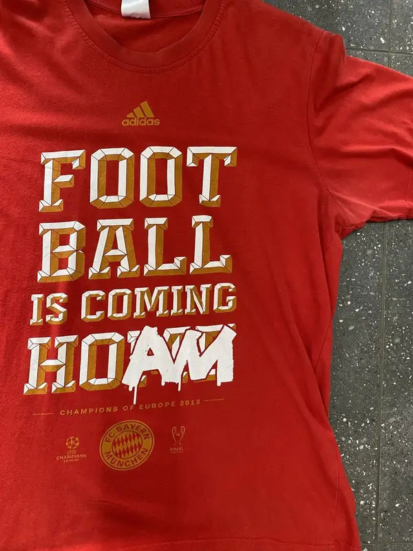 Red Adidas FC Bayern Munchen 2013 Tee - Medium