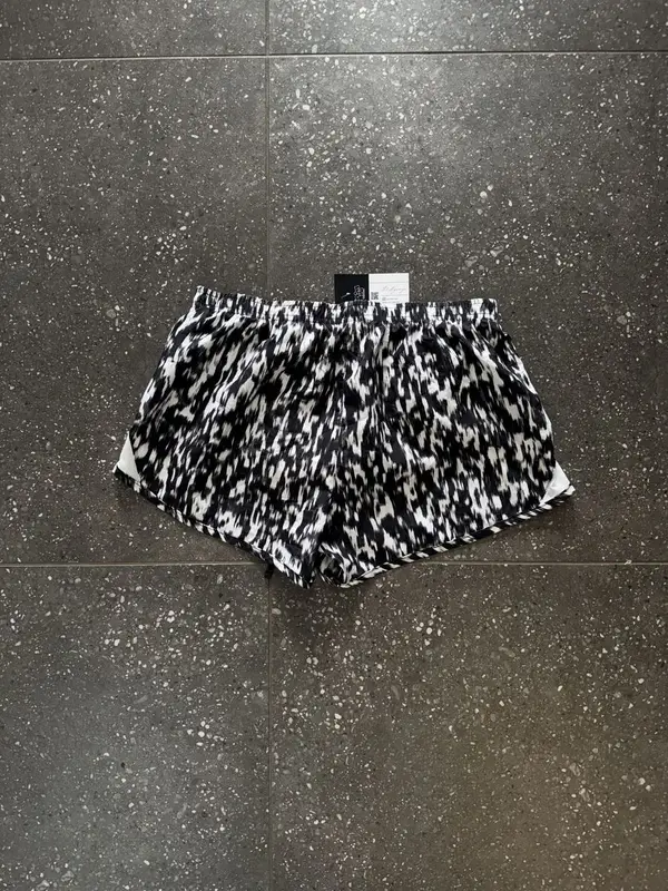 Womans Nike Dri Fit Shorts- Medium (28-30)