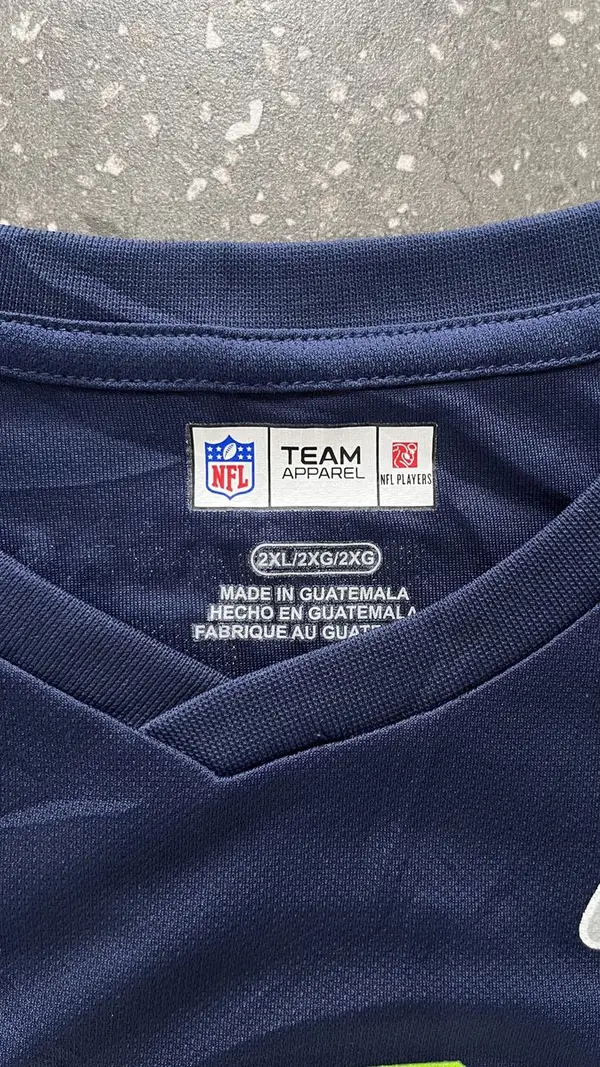 Vintage Navy, White & Green Seahawks NFL Football Jersey -