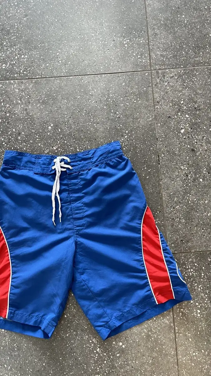 Vintage Red & Blue Chichago Cubs Swim Shorts - Large (38 x 40)