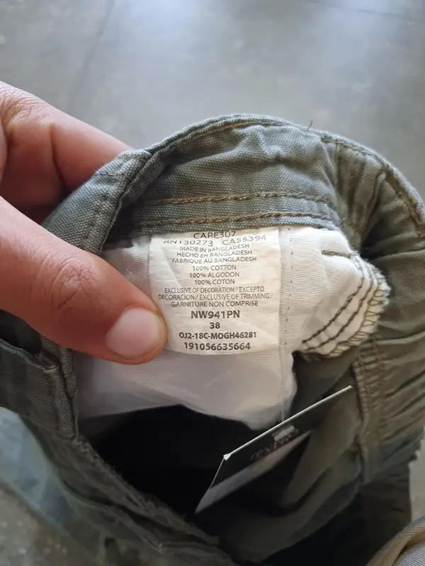 Vintage Grey Wrangler Cargo Shorts - (38) Extra Large