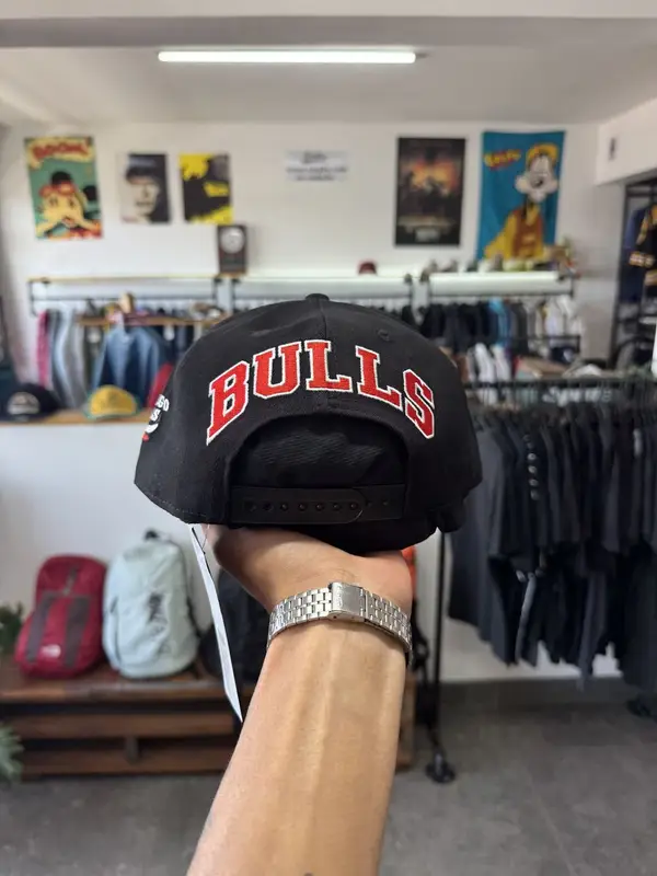 Black Chicago Bulls NBA Snap - One Size Fits All
