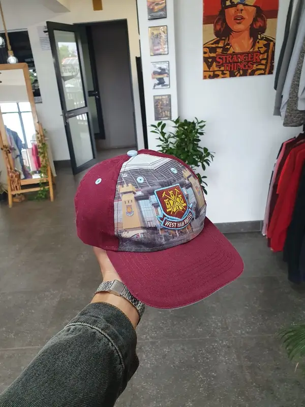  Vintage Maroon & Blue West Ham Cap - One shoe Fits All