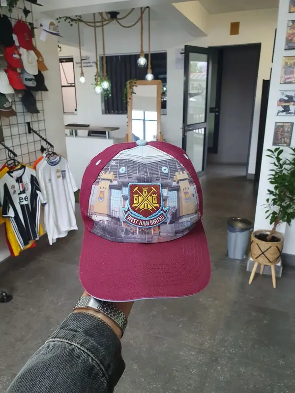 Vintage Maroon & Blue West Ham Cap - One shoe Fits All