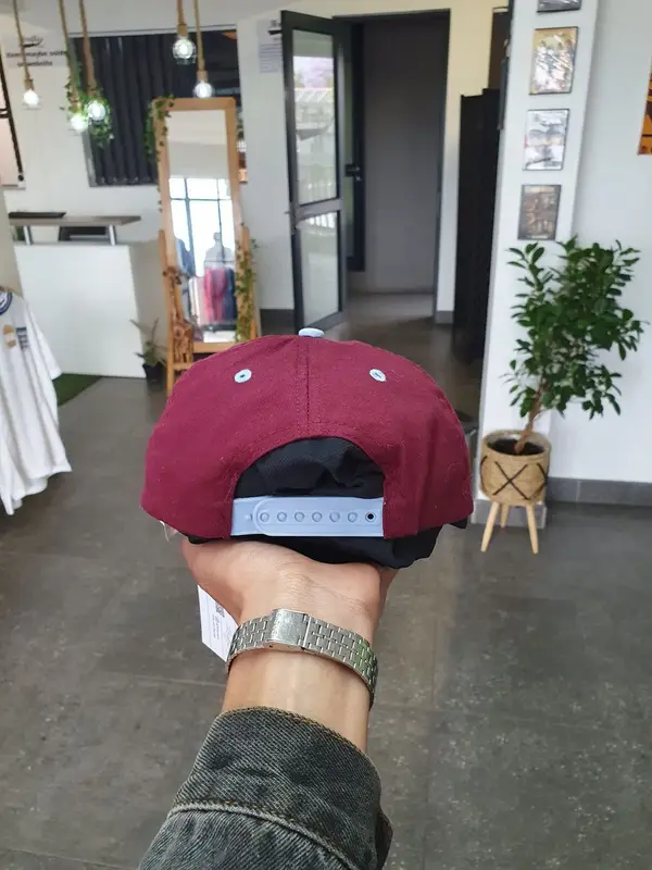 Vintage Maroon & Blue West Ham Cap - One shoe Fits All