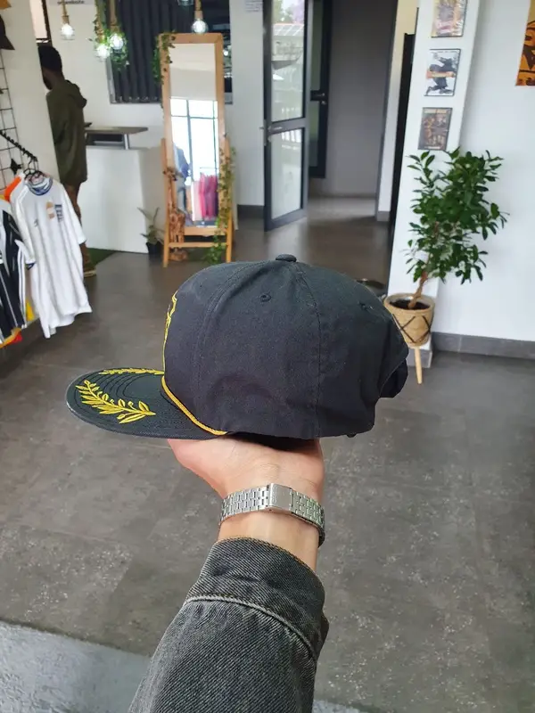 Vintage Black& Gold Mad Hueys The Captain Cap - One Size Fits All