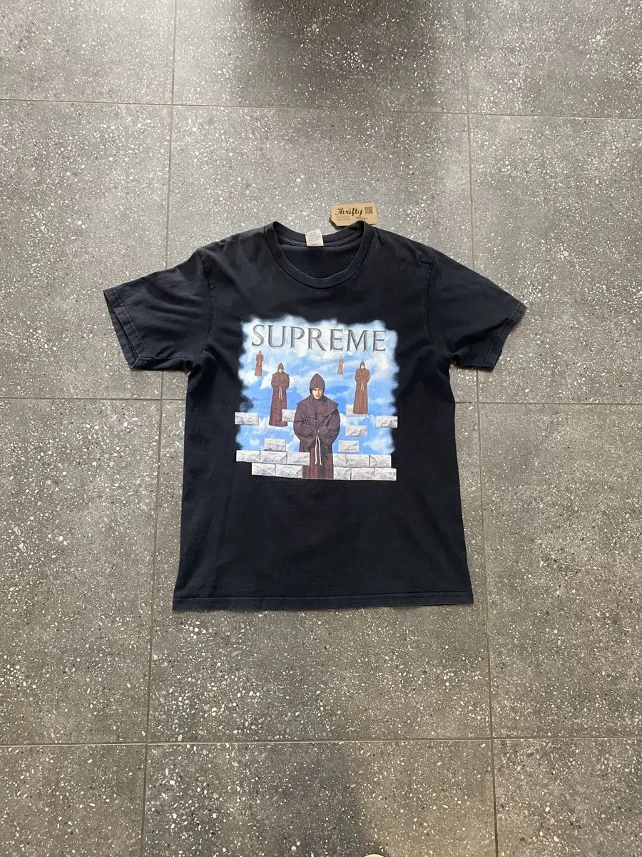 Supreme Supreme Levitation Graphic Tee - Medium