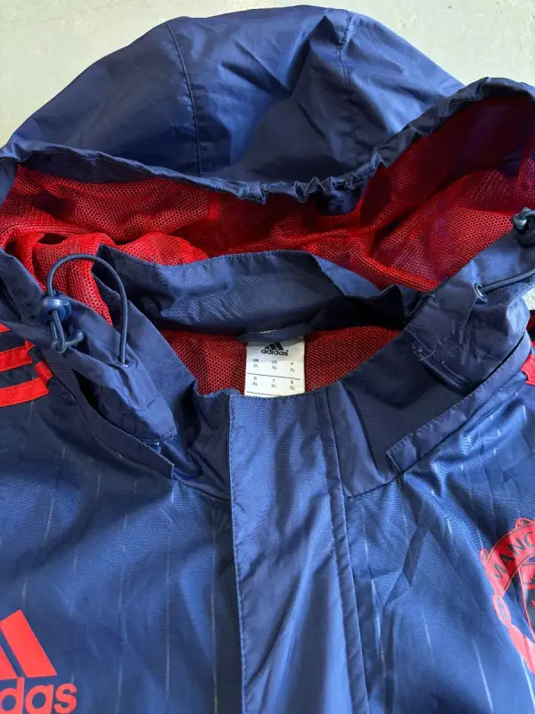 Blue Adidas Manchester United 2015/16 Rain Jacket - Extra Large