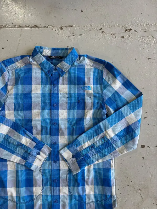 Blue The North Face Long Sleeve Outdoor Hiking Shirt - Medium