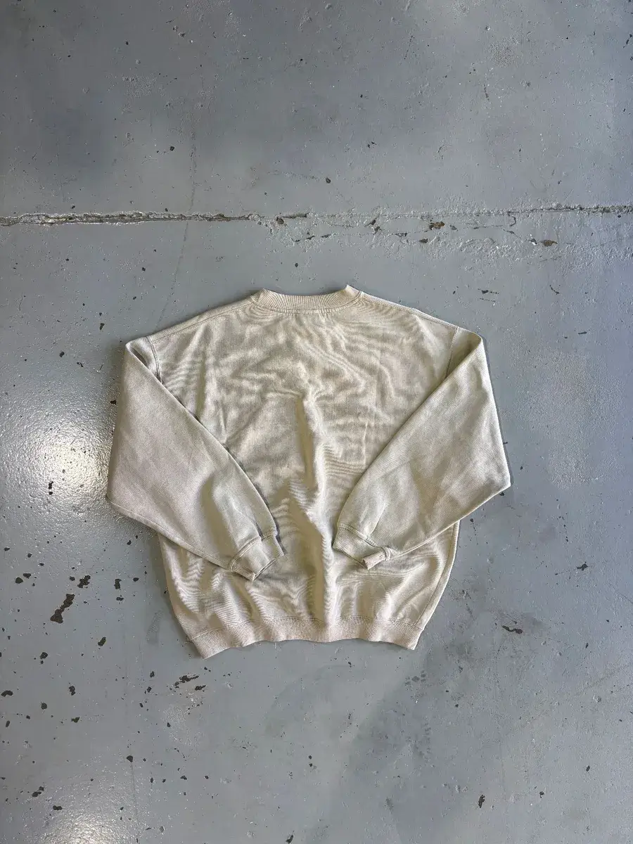 Vintage Cream Reebok Sweater - Medium