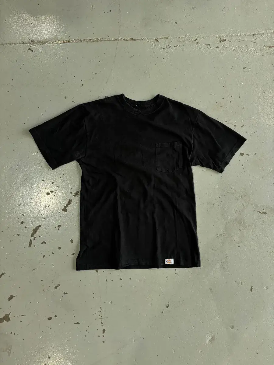 Dickies Basic Black Pocketed Dickies T-Shirt - Large
