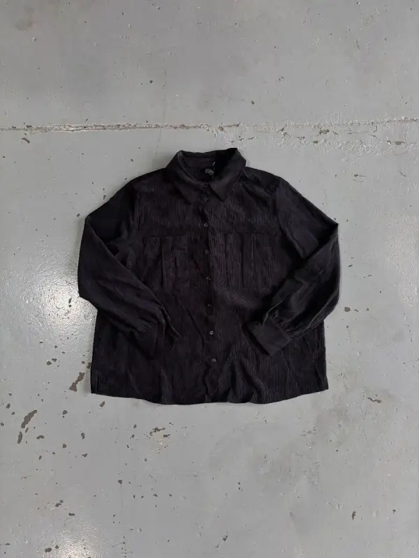  Womens Black Corduroy Pocketed Shirt - 46