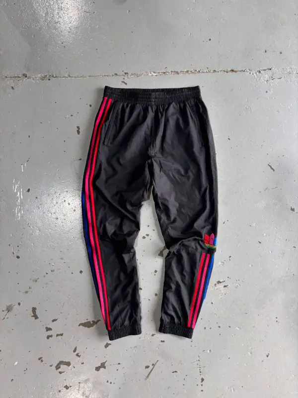 Adidas Adidas Originals Adicolor 3D Trefoil Trackpants - Medium