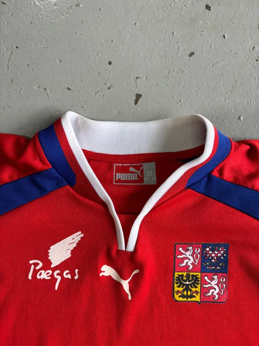 Vintage Puma Czech Republic 00/02 Home Football Jersey - Extra Large