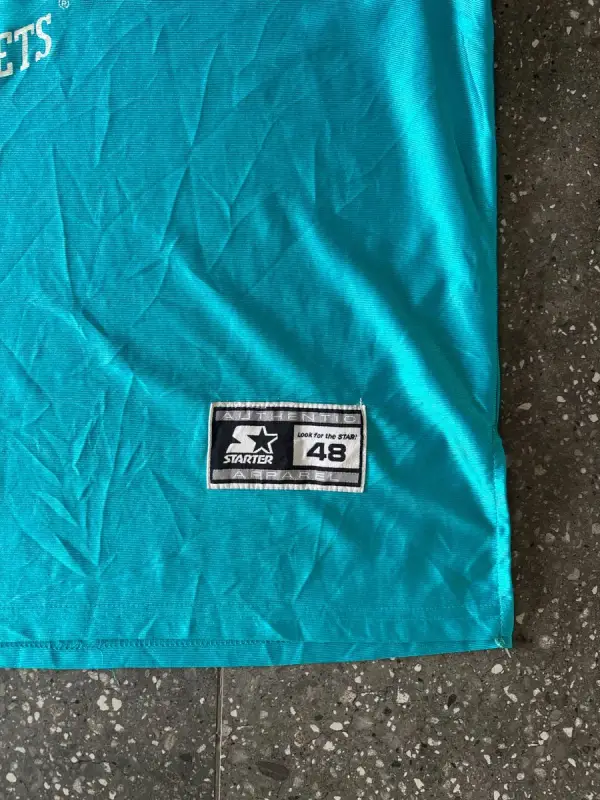 Green Vintage Starter Charlotte Hornets Jersey - Large