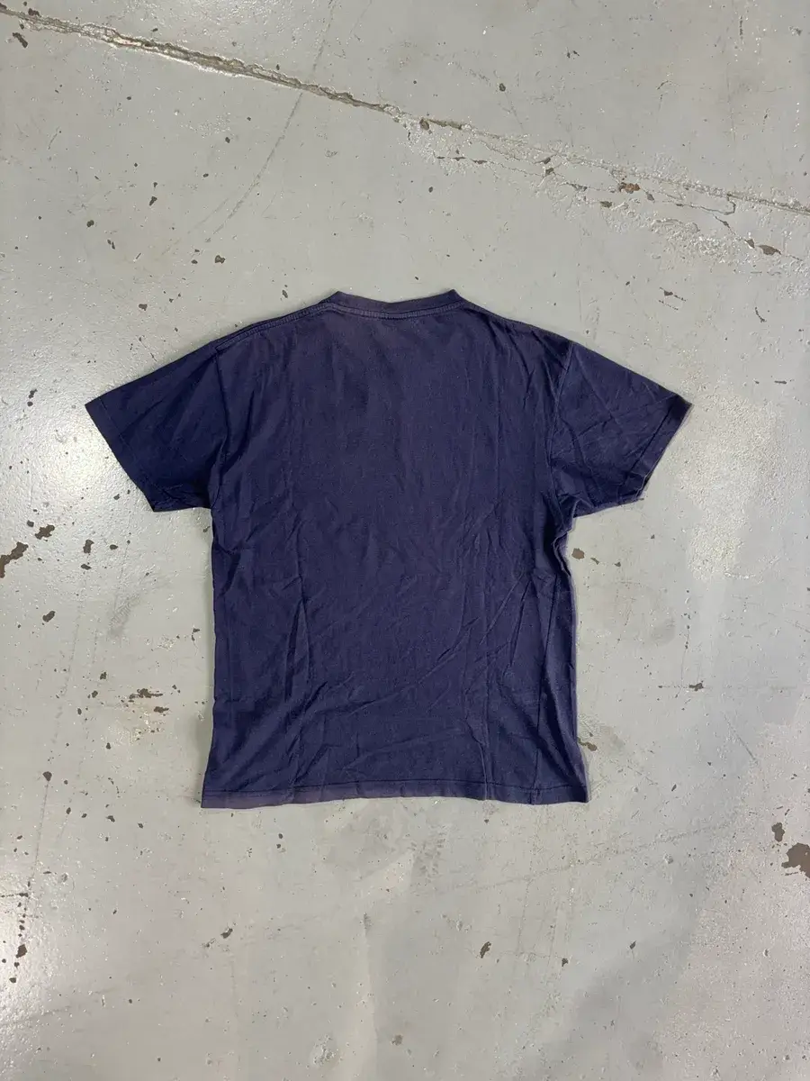 Vintage Navy Blue Tommy Hilfiger Crew Neck T-Shirt - Medium