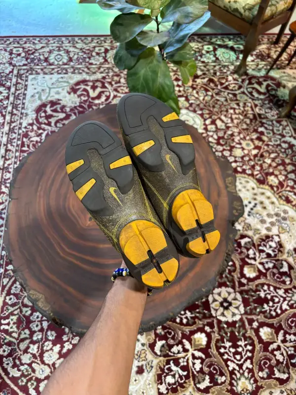 05 Nike Air Zoom Kaizer Chiefs Sneakers - UK8