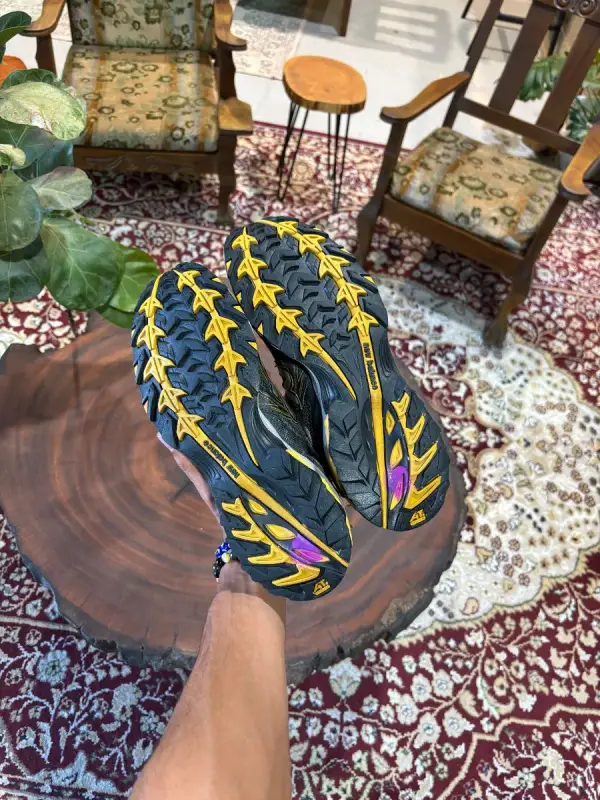 New Balance MT572 Sneakers - UK10.5