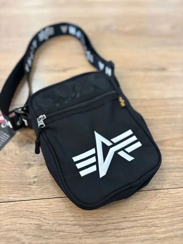 ALPHA INDUSTRIES PILOT SHOULDER BAG