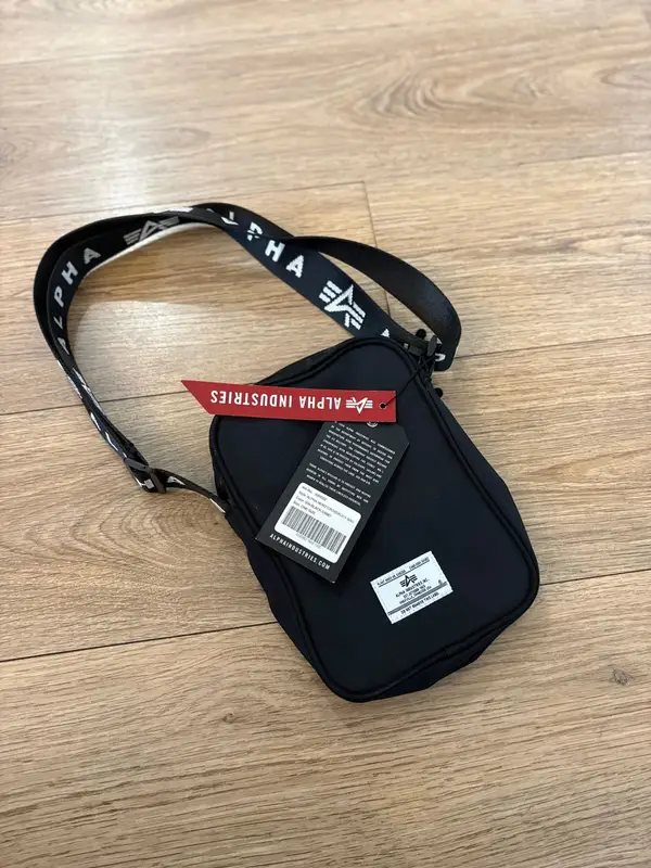 ALPHA INDUSTRIES PILOT SHOULDER BAG