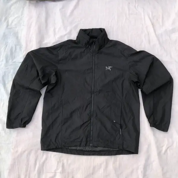 ARC’TERXY Windbreaker Jacket