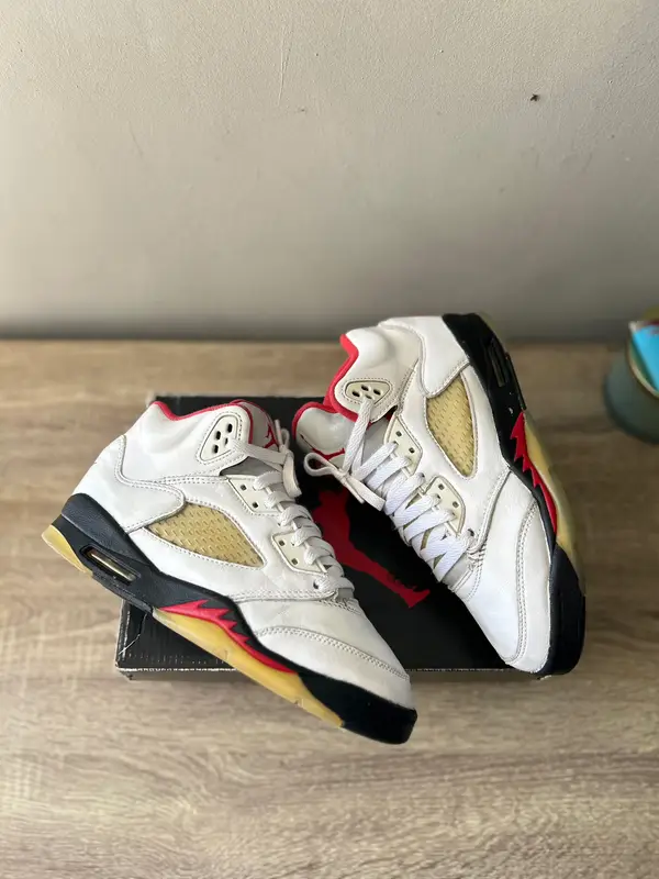 Jordan 5 Fire Red UK5