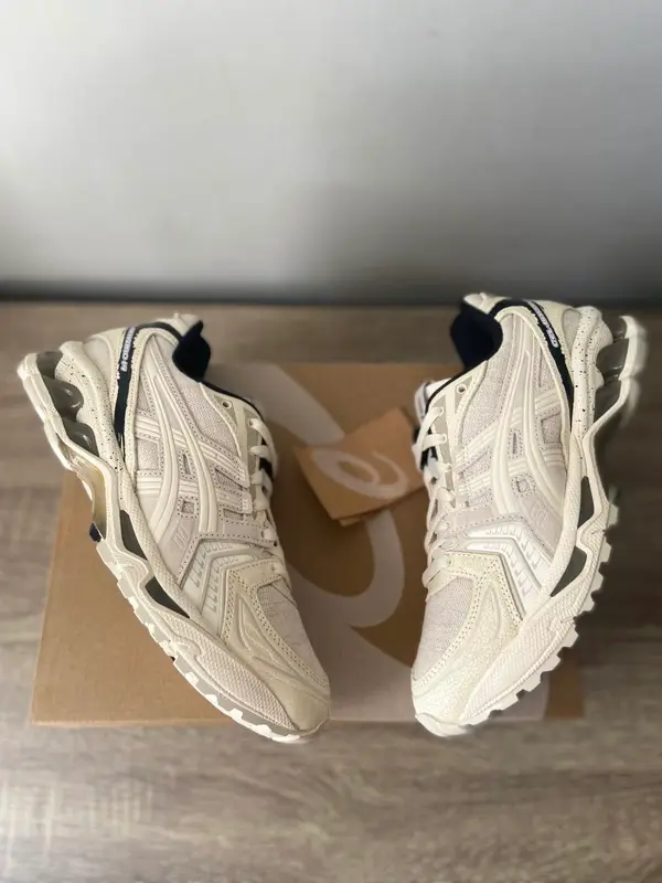 Asics Gel Kayano 14 UK5