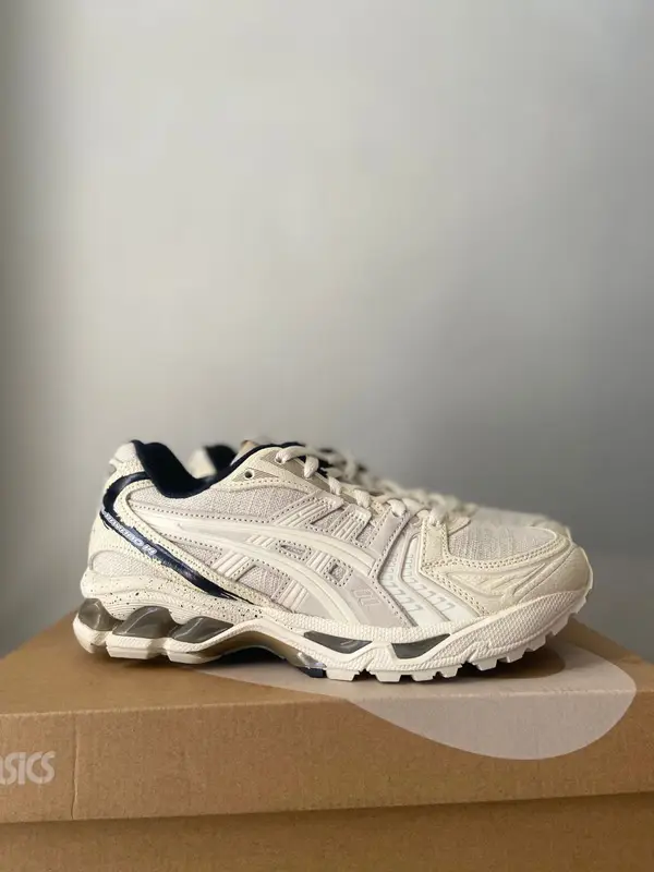 Asics Gel Kayano 14 UK5