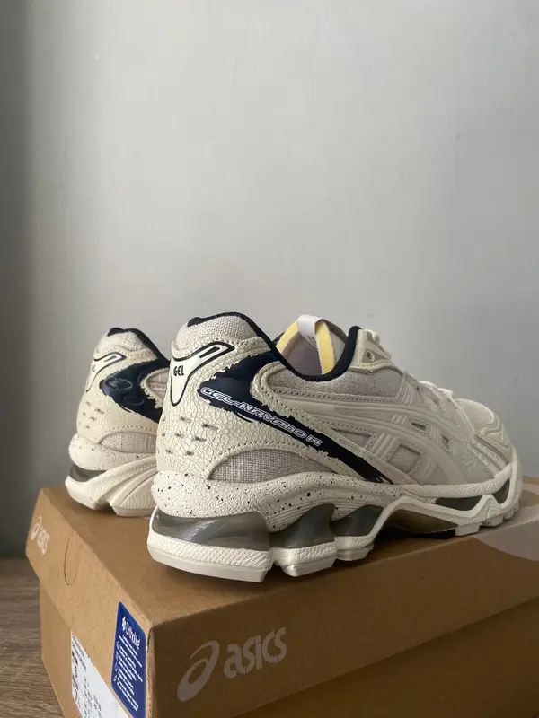 Asics Gel Kayano 14 UK5