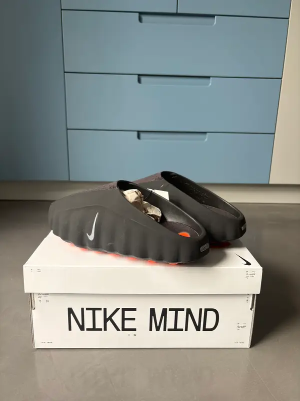 Nike mind 001