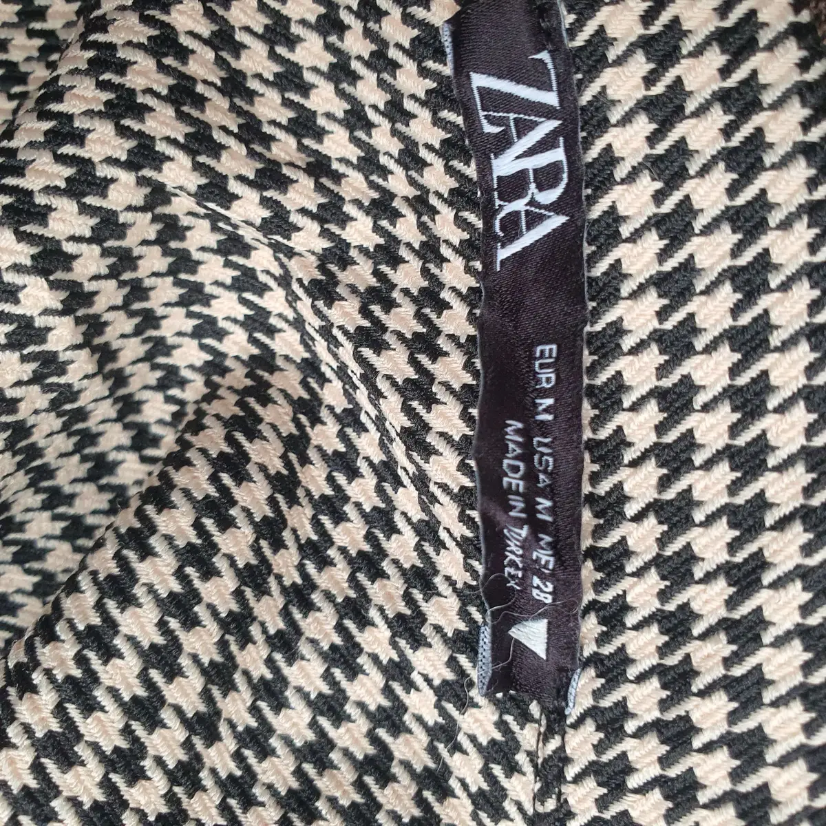 Zara Shirts and Blouses