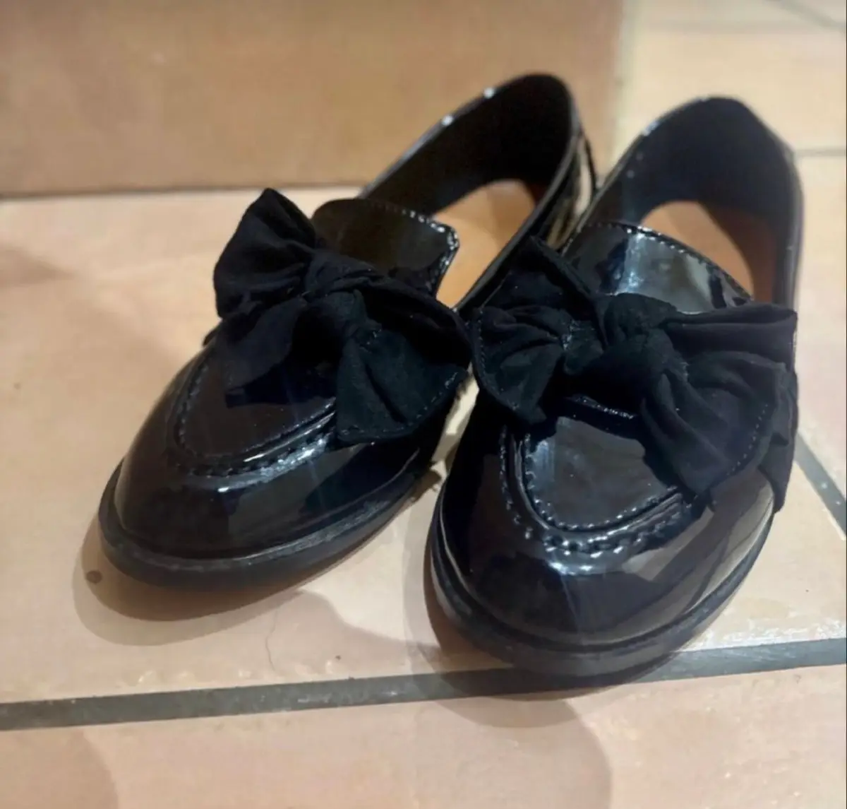 Edgars Loafers with bow