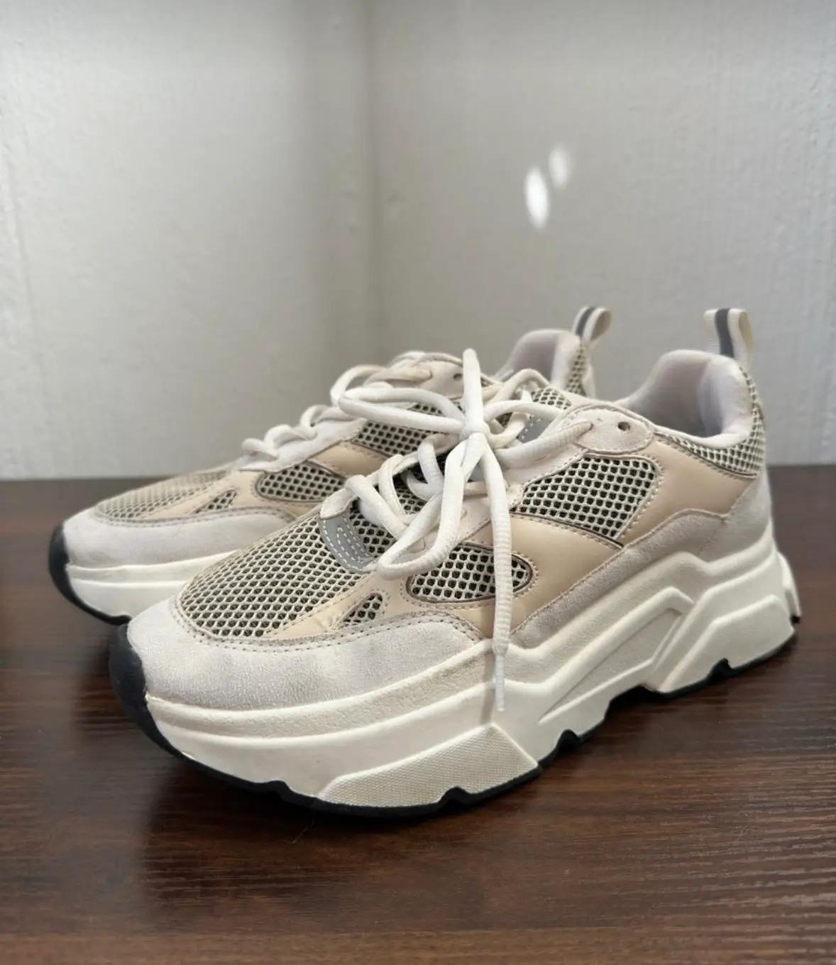 H&M Beige & Black detail chunky trainers