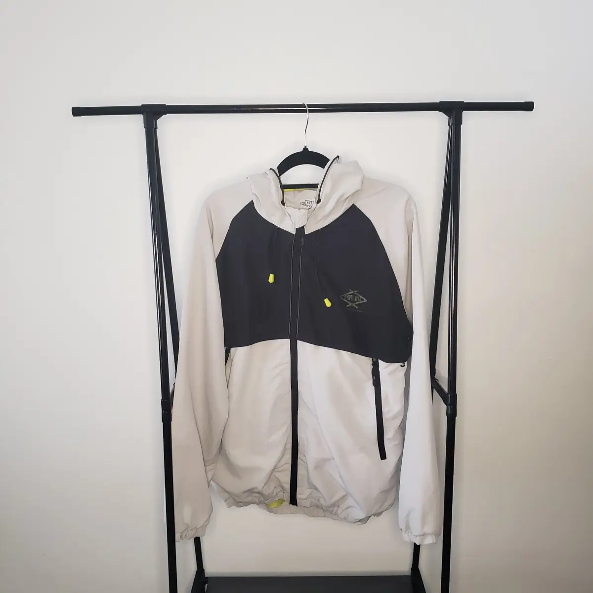 Identic Identic Man Two-Tone Hooded Windbreaker