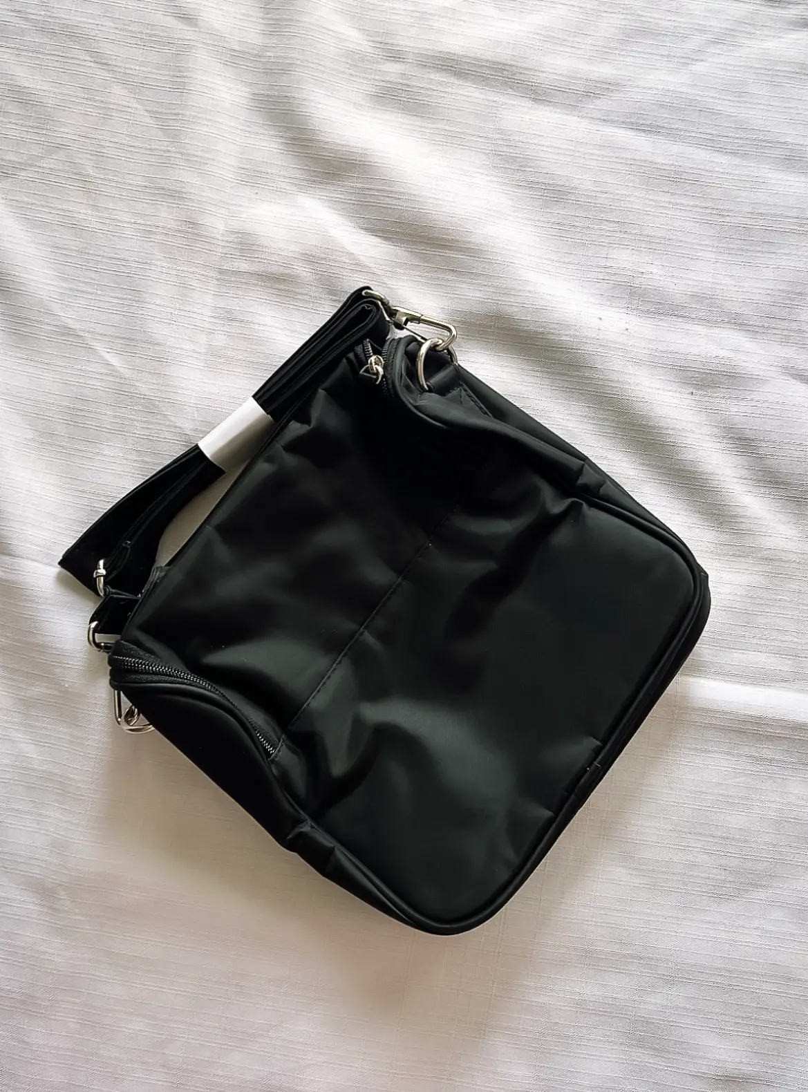 Honey Black insulated Lunch Bag With Strap🖤